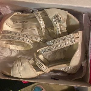 Dress shoes for girls